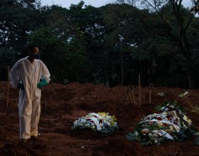 brasil-registra-104-mortes-por-covid-e-mais-de-56,8-mil-casos-da-doenca
